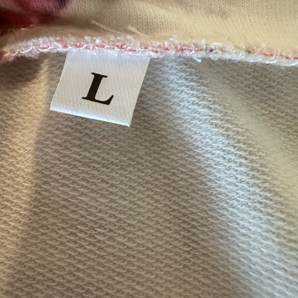 White top with turtles print -Large NWOT - Picture 8 of 9